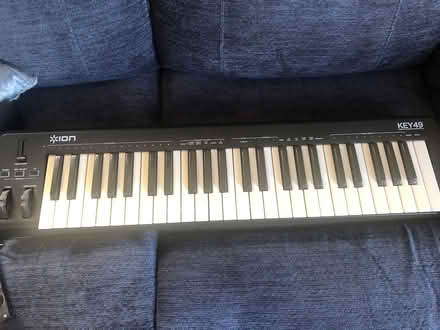 Photo of free MIDI Controller Keyboard (Central Exeter) #1