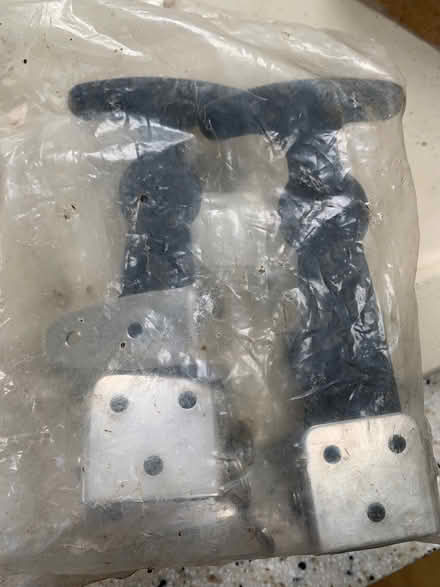 Photo of free Rubber T - Handle Draw Latches (Bussage GL6) #2