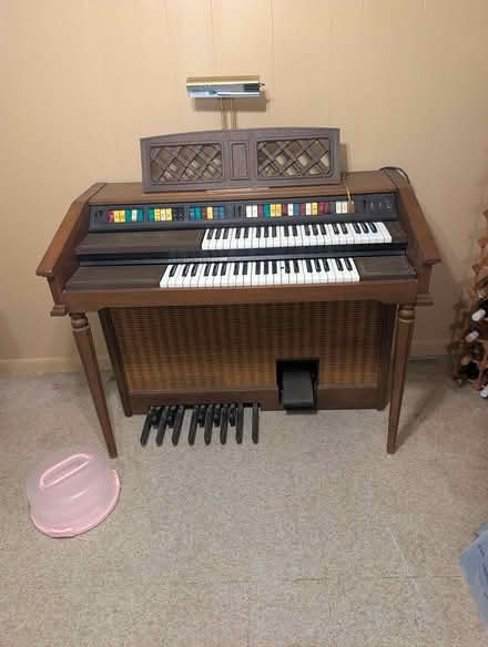 Photo of free Organ needs a good home (Mount airy, Philadelphia) #1