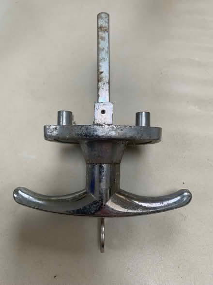 Photo of free Garage Door Lock With One Key (Bussage GL6) #3