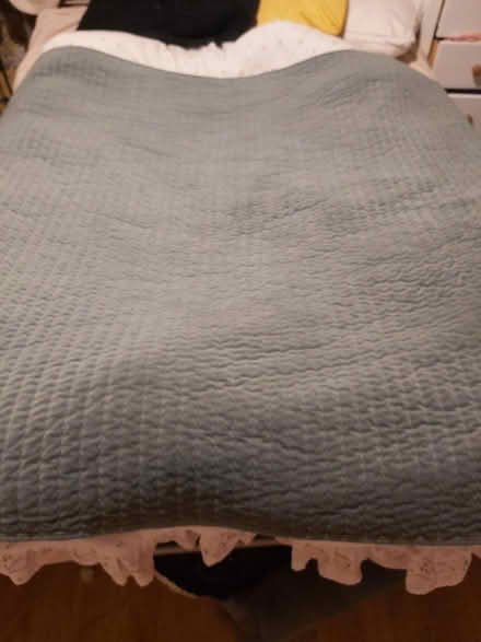 Photo of free Throw over (BD22) #1