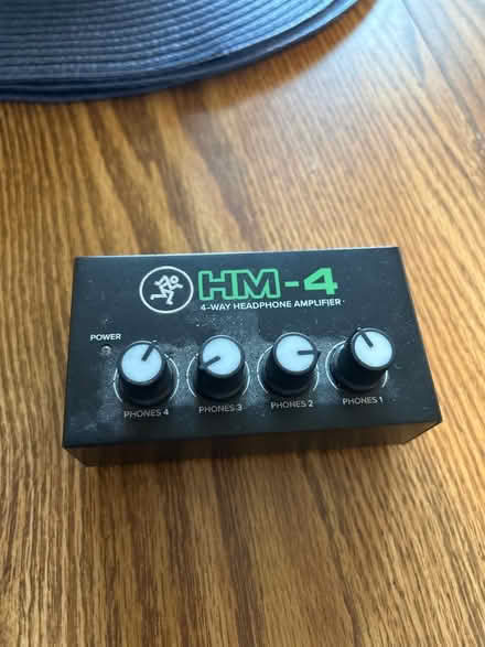 Photo of free Headphone amp/splitter (Spring Hill) #1