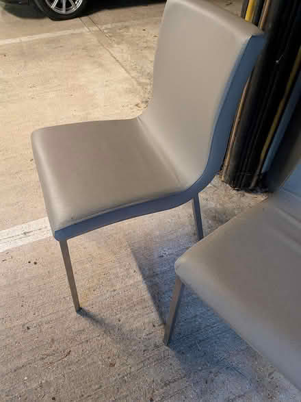 Photo of free Dining chairs (Bh48ab) #2