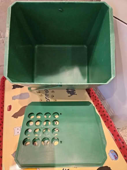 Photo of free Kitchen compost caddy (South Woodford E18) #2