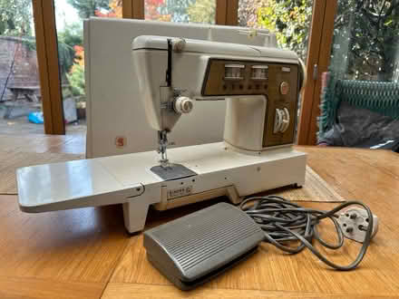 Photo of free Faulty Singer 720 sewing machine (Chorlton, Manchester M21) #1