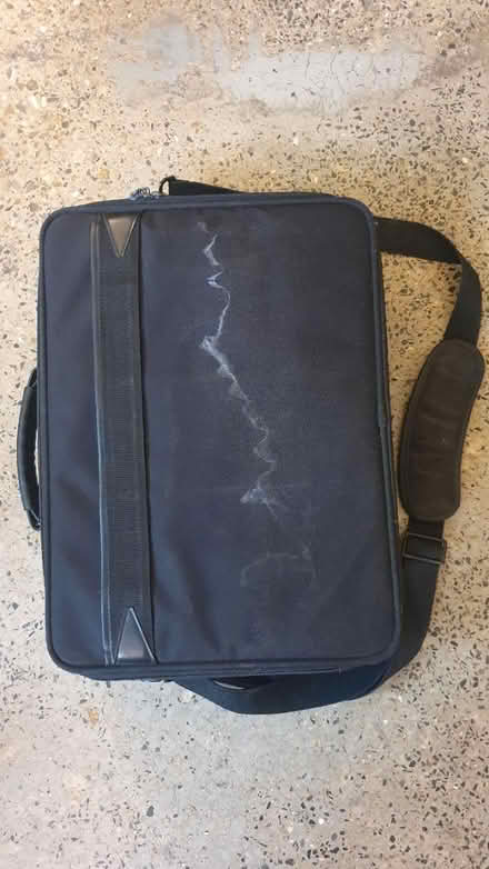 Photo of free DELL laptop case (SW8 Oval Vauxhall) #3