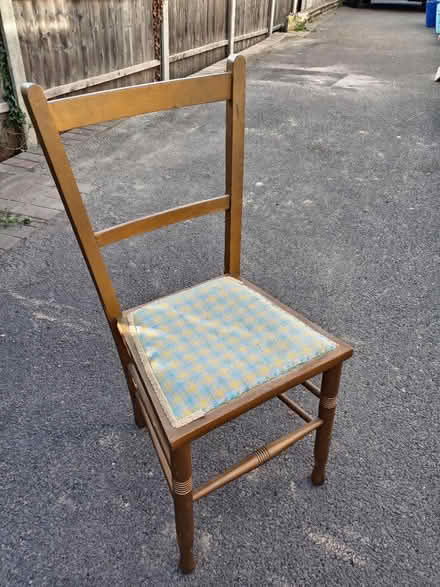 Photo of free Small chair in need of TLC (Lightwater GU18) #1