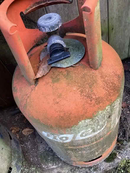 Photo of free Red Flo Gas bottle (Sharpstone) #3