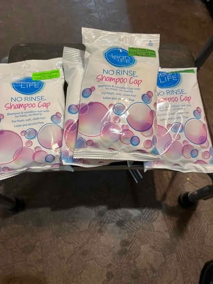 Photo of free No rinse shampoo caps (Bayville) #1