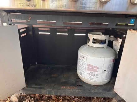 Photo of free Gas Grill (Marin) #3