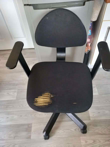 Photo of free Desk chair (Galgate LA2) #1