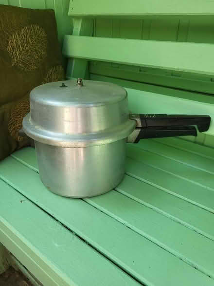 Photo of free Pressure Cooker (Clive Vale TN35) #1