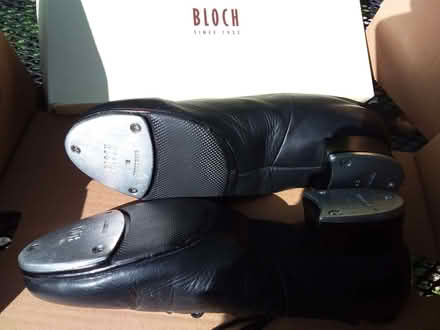 Photo of free Bloch girls/ladies tap shoes (Woodley RG5) #1