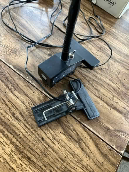 Photo of free LED lamp for parts or repair (Crestwood, NW DC) #2