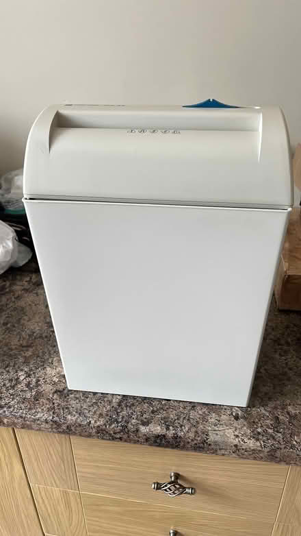 Photo of free Document shredder (Carlton CA11) #2
