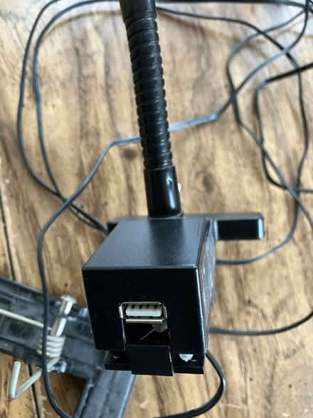 Photo of free LED lamp for parts or repair (Crestwood, NW DC) #3