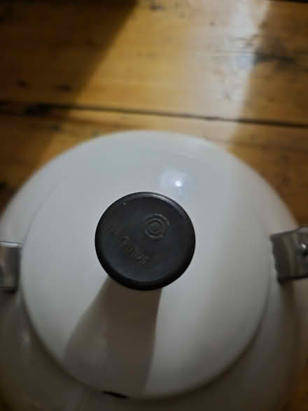 Photo of free Le Creuset Kettle (S2 Highfield) #2
