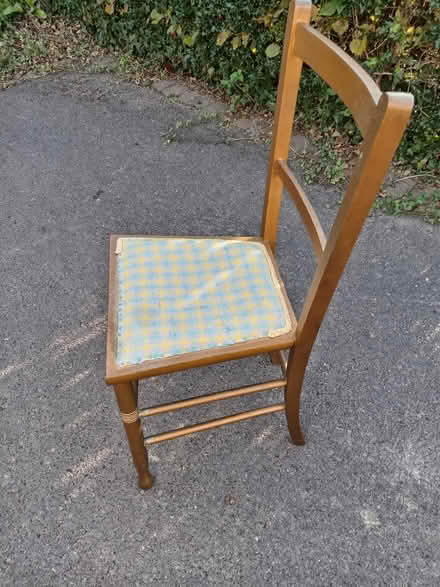 Photo of free Small chair in need of TLC (Lightwater GU18) #3