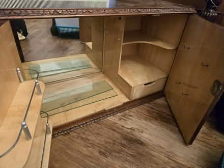 Photo of free Vintage cabinet (Flitwick) #4