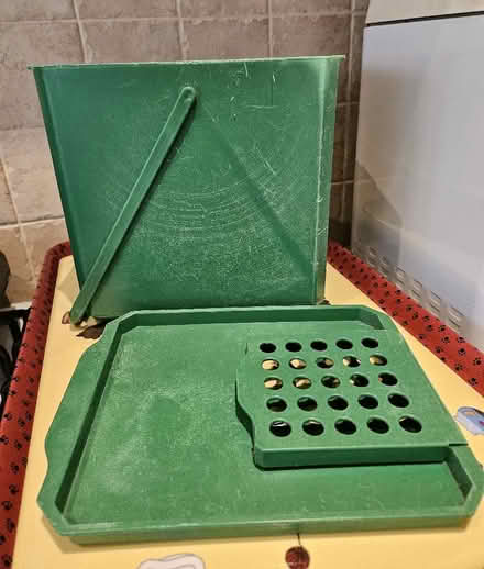 Photo of free Kitchen compost caddy (South Woodford E18) #1