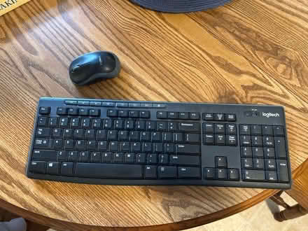 Photo of free Logitech wireless key & mouse combo (Spring Hill) #1