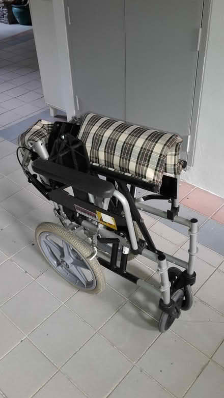 Photo of free Wheelchair (Queenstown, near MRT) #2