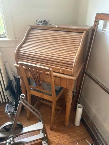 Photo of free Solid oak roll-top desk (Staten Island) #1