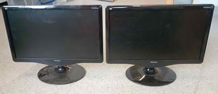 Photo of free Pair of 19" Viewsonic monitors (Cambridge CB3) #1