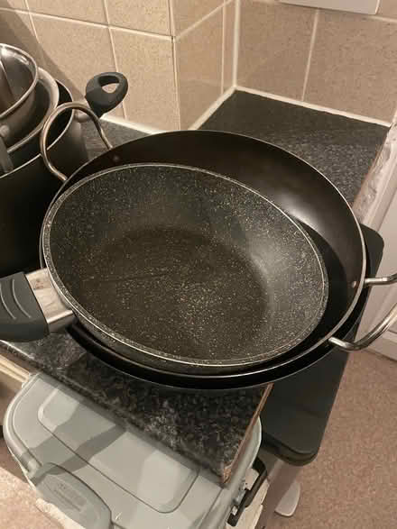 Photo of free Pots, lids and trays (Bracknell’s RG42) #3