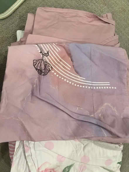 Photo of free queen bed sheet set ,duvet cover (near kings academy) #3