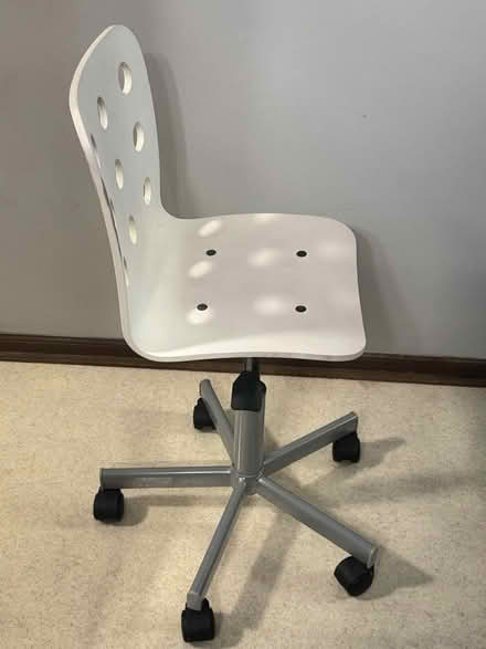 Photo of free Ikea Jules kids chair (Downers Grove - South) #2