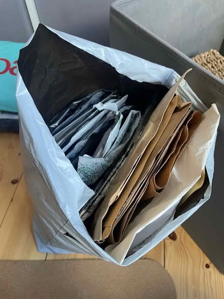 Photo of free 50+ shipping bags and padded envelopes (Greystones S11) #1