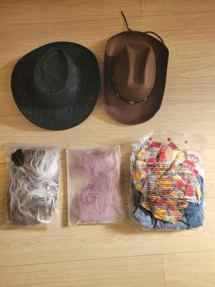 Photo of free Dress up items (NW5) #1