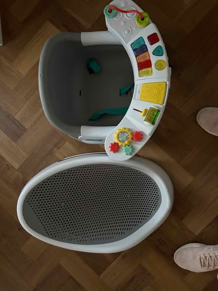 Photo of free Multi way baby egg/sit up seat with play tray (Bewdley DY12) #1