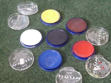 Photo of free Snazaroo Face Paints (Coleshill B46) #1