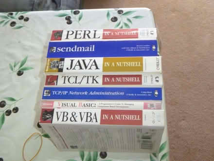 Photo of free Old O'Reilly Computer Books (IP12) #1