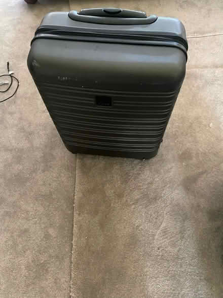 Photo of free cabin suitcase (killiney) #1