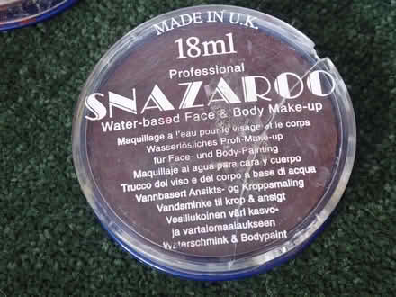 Photo of free Snazaroo Face Paints (Coleshill B46) #3