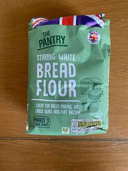 Photo of free strong white bread flour (ME16 - Allington) #1