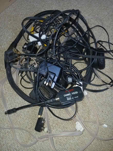 Photo of free Wiring various (Woodseats S8) #1