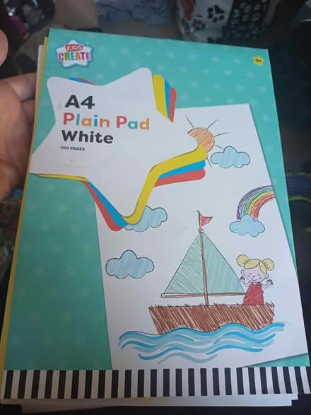 Photo of free Blank A4 paper (GL4) #1