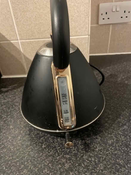 Photo of free kettle (Bracknell’s RG42) #2