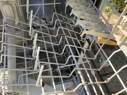 Photo of free Older style Siemens dishwasher (West Oxfordshire OX28) #4