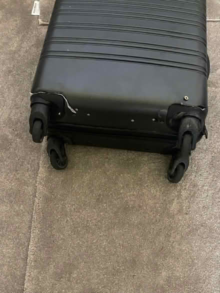 Photo of free cabin suitcase (killiney) #2