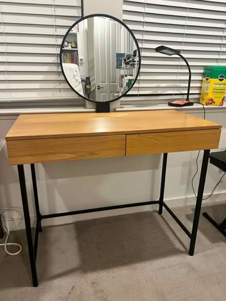 Photo of free desk with two drawers and mirror (near kings academy) #1