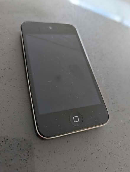 Photo of free IPod Touch (Bishopston BS7) #1