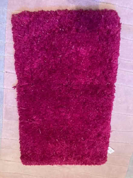 Photo of free Bathroom mat (Swindon SN5) #1