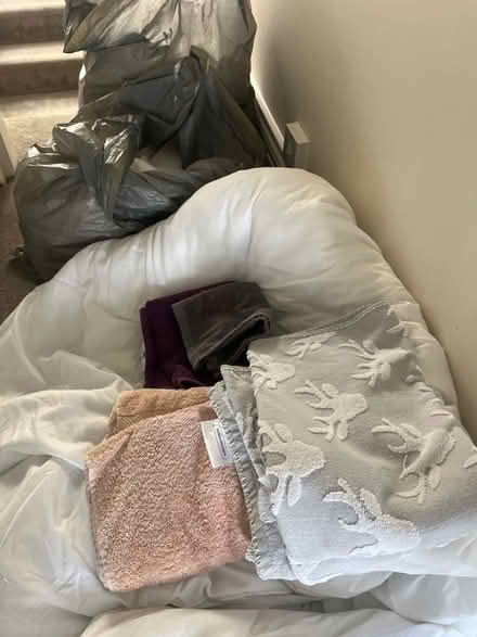 Photo of free Towels, sheets, duvets (Tonbridge TN11) #1