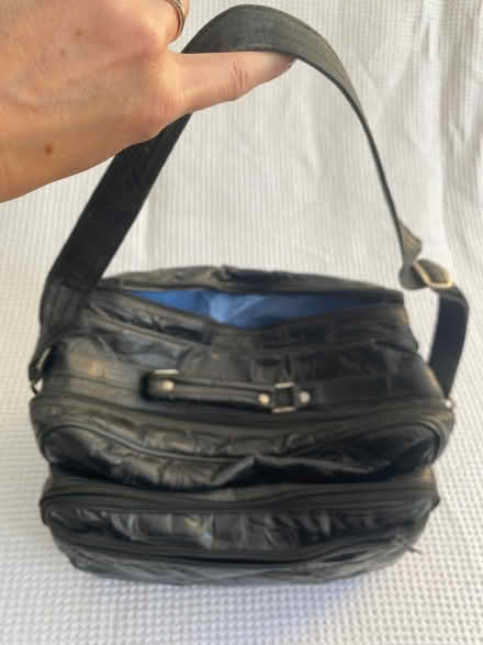 Photo of free 1980s travel bag (Penge BR3) #3