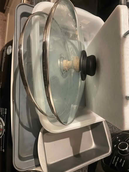 Photo of free Pots, lids and trays (Bracknell’s RG42) #4